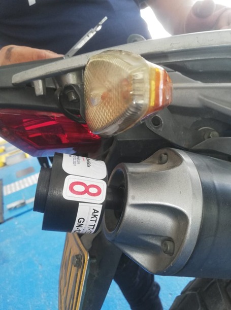 Sistema de escape tipo 7